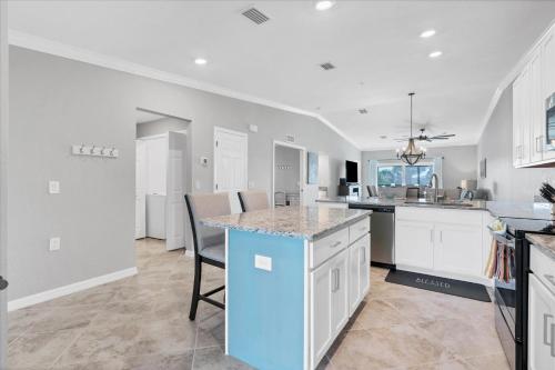 GRH14634 - Charlotte Harbor Area - 2 Bed 2 Baths Condo, Tropical Gulf Acres (foto 6)