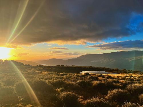 外部景觀, MAR DE NUBES PIORNAL Habitación con baño Entre el valle del jerte y la vera (MAR DE NUBES PIORNAL Habitacion con bano Entre el valle del jerte y la vera) in 皮奧爾納爾