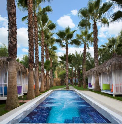 Delphin Deluxe Resort - image 12