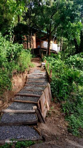 Изглед, cabane entre les arbres famille in Bas Vent