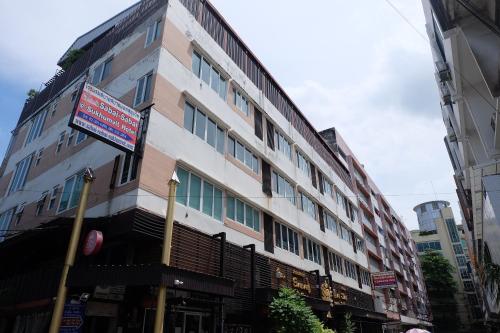 Sabai Sabai@Sukhumvit Hotel, Бангкок