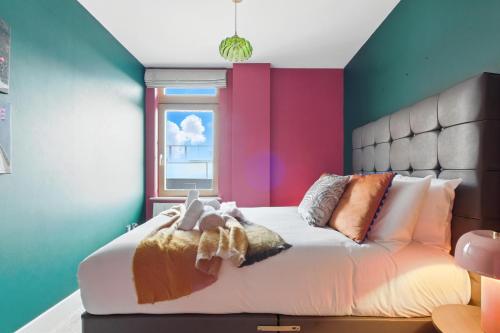 Penthouse Botanica- Wyndale Signature Stays - image 4