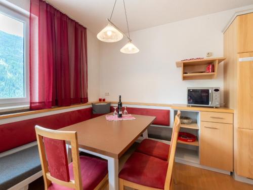 Apartment in Strengen near Ski Slopes