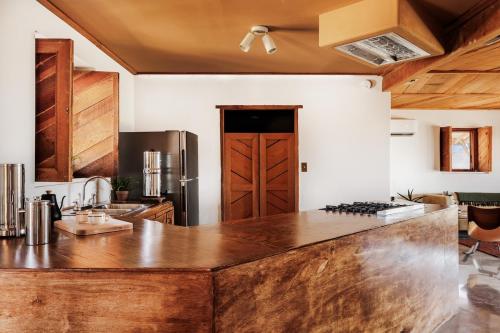 Big Bend Escape Designer Adobe with Mountain Views in Terlingua (Texas)