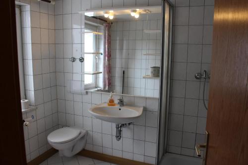 Möblierte 2-Raum Wohnung in Ohrdruf OT Crawinkel Thüringen Wald (Moblierte 2-Raum Wohnung in Ohrdruf OT Crawinkel Thuringen Wald) in كراوينكل
