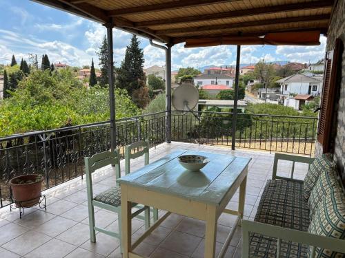 발코니/테라스, Το πετρόσπιτο (Το πετροσπιτο) in 아노 라베니아