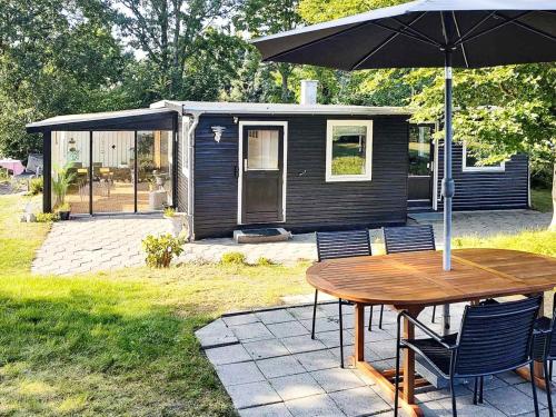  4 person holiday home in Allingåbro-By Traum in Allingåbro