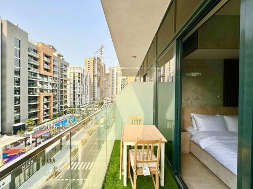 Homes2Retreat - Chic Riviera Studio in Meydan, Dubai (photo 3)