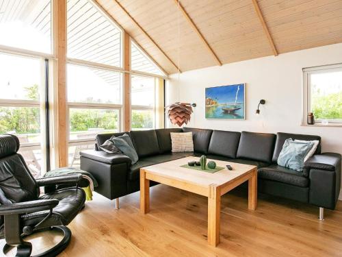 8 person holiday home in Lemvig-By Traum in เลมวิก