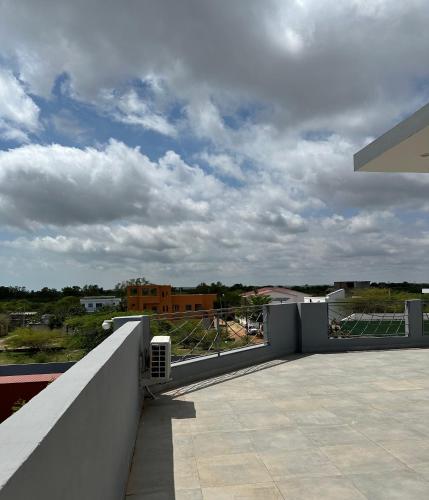 Vistas, Villa Toguna - Située entre Saly et la Somone (Villa Toguna - Situee entre Saly et la Somone) in Ngaparou