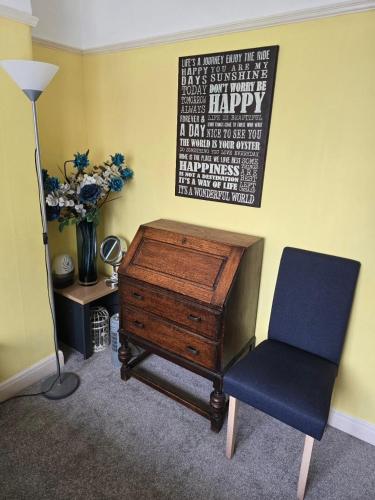 Stretford Single Bright Room, Manchester (photo 4)