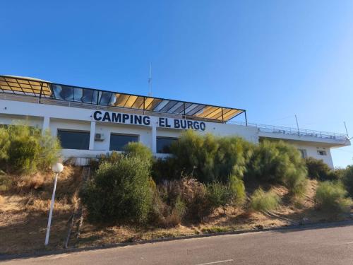 . Camping El Burgo Bungalows