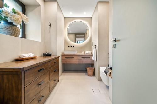 Elegant 1BR Stay, Walk to Dubai Mall, Souq Al Bahar & Burj Views, Dubaj (fotografie 4)