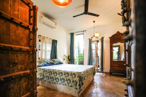 Jardin d'Ulysse & Hard Rock - Goa Jardin d'Ulysse & Hard Rock - Goa
