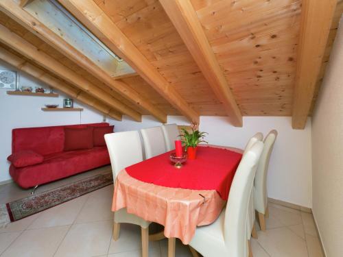 Apartment in Aschau near Ski Hochzillertal