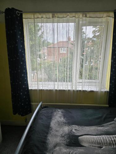 Stretford Single Bright Room, Manchester (photo 7)