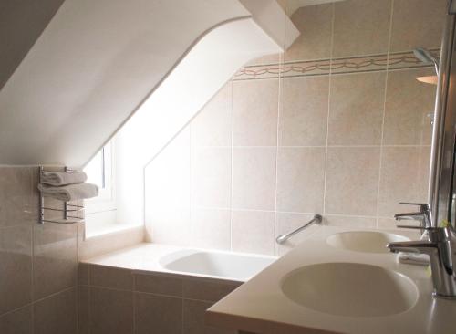 Hôtel Concordia Le Mans Centre Gare - image 5