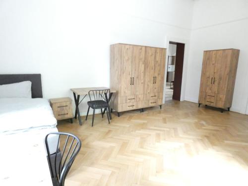 3 Bett Zimmer in Villa mit Gemeinschaftsbad, Berlin (photo 9)