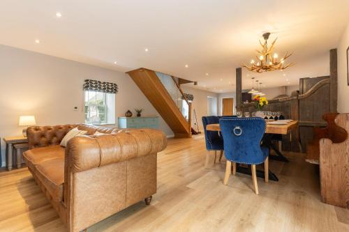 Viesnīcas āriene, Barn Conversion I Family Get Away I Large Groups in Bryngwran