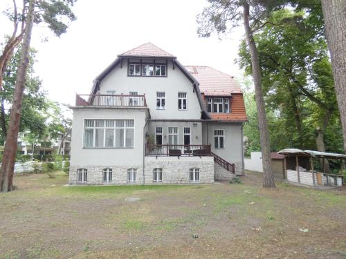 3 Bett Zimmer in Villa mit Gemeinschaftsbad, Berlin (photo 3)