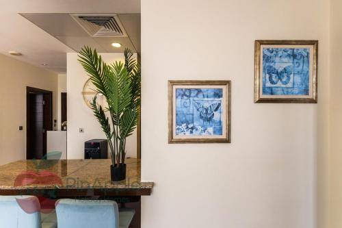 Lux 2 BR Private Beach Access, Dubaï (photo 3)