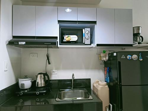 LEAF RESIDENCES MUNTINLUPA - M&G Staycation, Манила (фото 8)