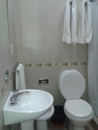 2 bedrooms, 4 beds