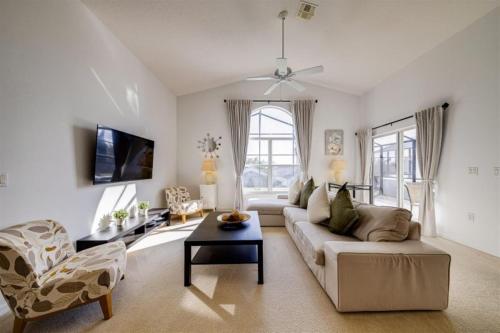 5 Bedroom Platinum Home with Games Room and Spa