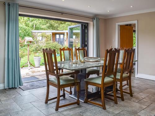 ทัศนียภาพภายนอกโรงแรม, Ferndale in นิวมิลตัน