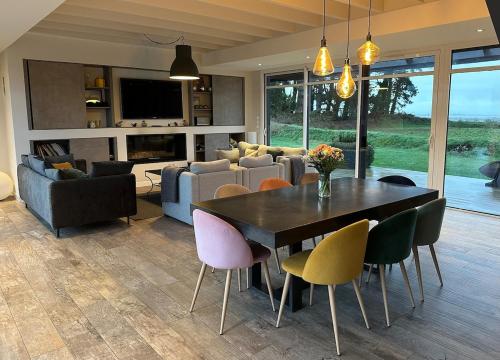 TI DU, villa luxueuse avec vue panoramique - 4 chambres et 3 salles de bain, pour 8 personnes in Tréflez