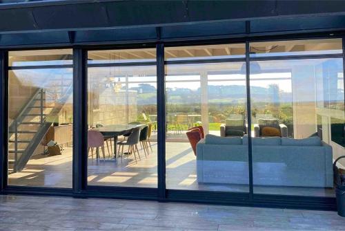 TI DU, villa luxueuse avec vue panoramique - 4 chambres et 3 salles de bain, pour 8 personnes in Tréflez