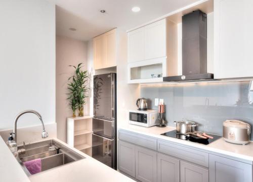 RiverGate Residences - Near Bui Vien Street