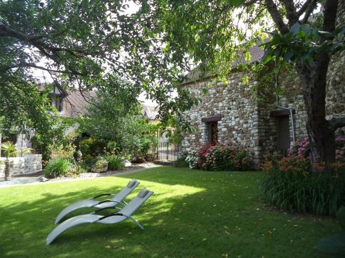 A szálláshely kívülről, Les Grandes Vignes in Saint Etienne Sous Bailleul