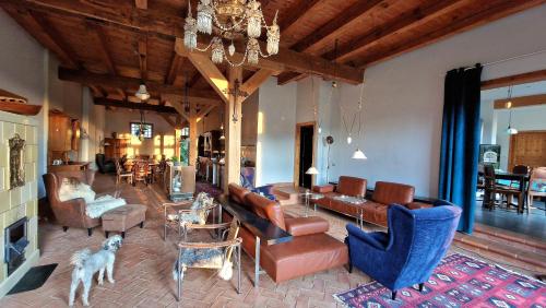 Scheunenloft Usedom-3, Familienoase, Hunde-freundlich mit riesigem Garten in Mellenthin, Deutschland