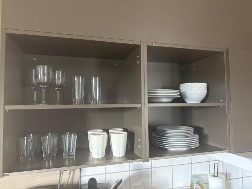 Sentralt i Fredrikstad, gratis parkering og varmepumpe med AC in เฟรดริกสตัด