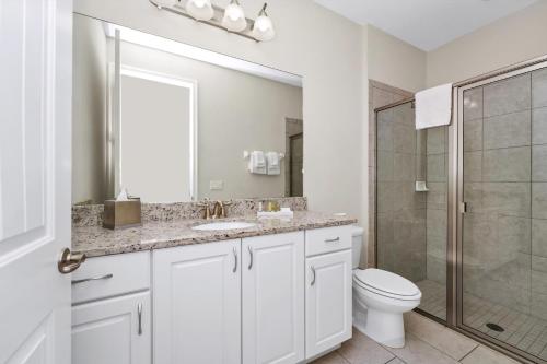 Gleaming Home with Theater Room near Disney - 209S - image 8