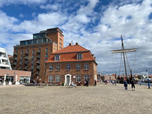 Meerblick, Balkon und private Sauna im historischen Getreidespeicher, Wismar (foto 2)