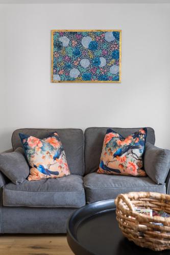 Holyrood Central Apartment - image 9