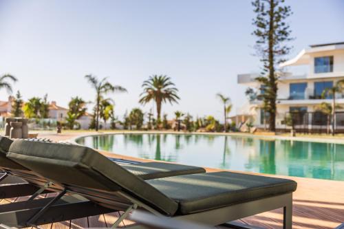 Castelo Suites Hotel - image 5