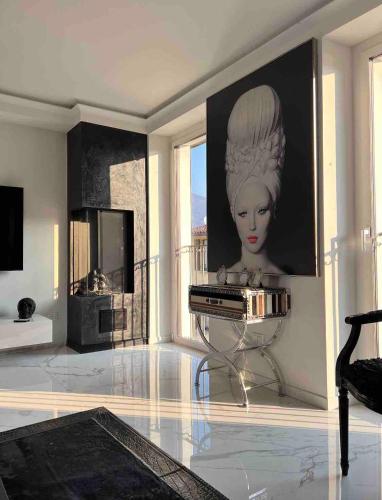 Luxury modern apartment on the lake in อิสเซโอ