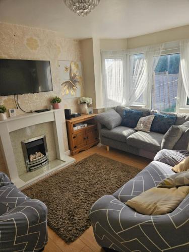ENTIRE HOUSE- Near Common Wealth Games PERRY BARR