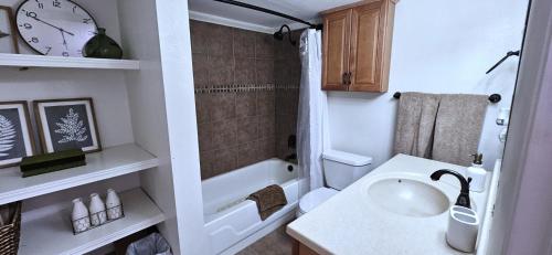 Paddleboards, Grill, Fire Pit, Air Hockey, WD, Brkfst, Sleeps 14, Page (zdjęcie 7)