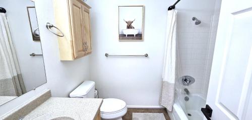 Paddleboards, Air Hockey, Grill, Fire Pit, WD, Brkfst, Sleeps 10, upper, Page (foto 9)