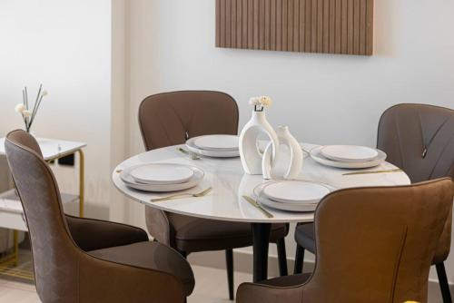 Luxury Stay in JVC - image 10