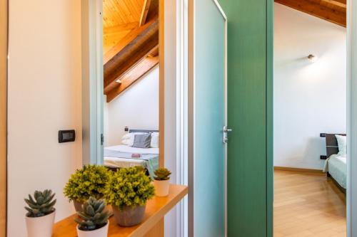 Instalaciones, Casa Peku in Monza