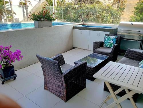 Aqua y Sol Private Pool Parking Air Conditioning in Santa Maria del Mar