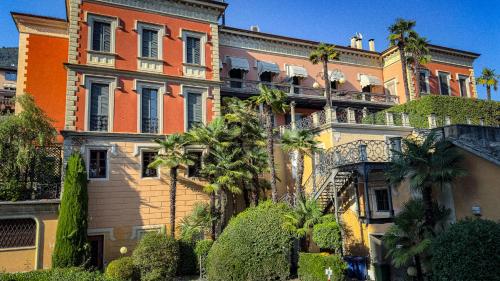 Como Lake Panoramic Spacious Apartment in Черноббіо