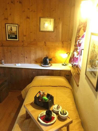 1 twin bed