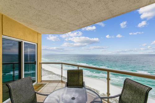 1605 Emerald Isle image