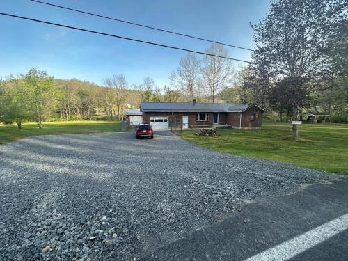 . Pappy's Trail House